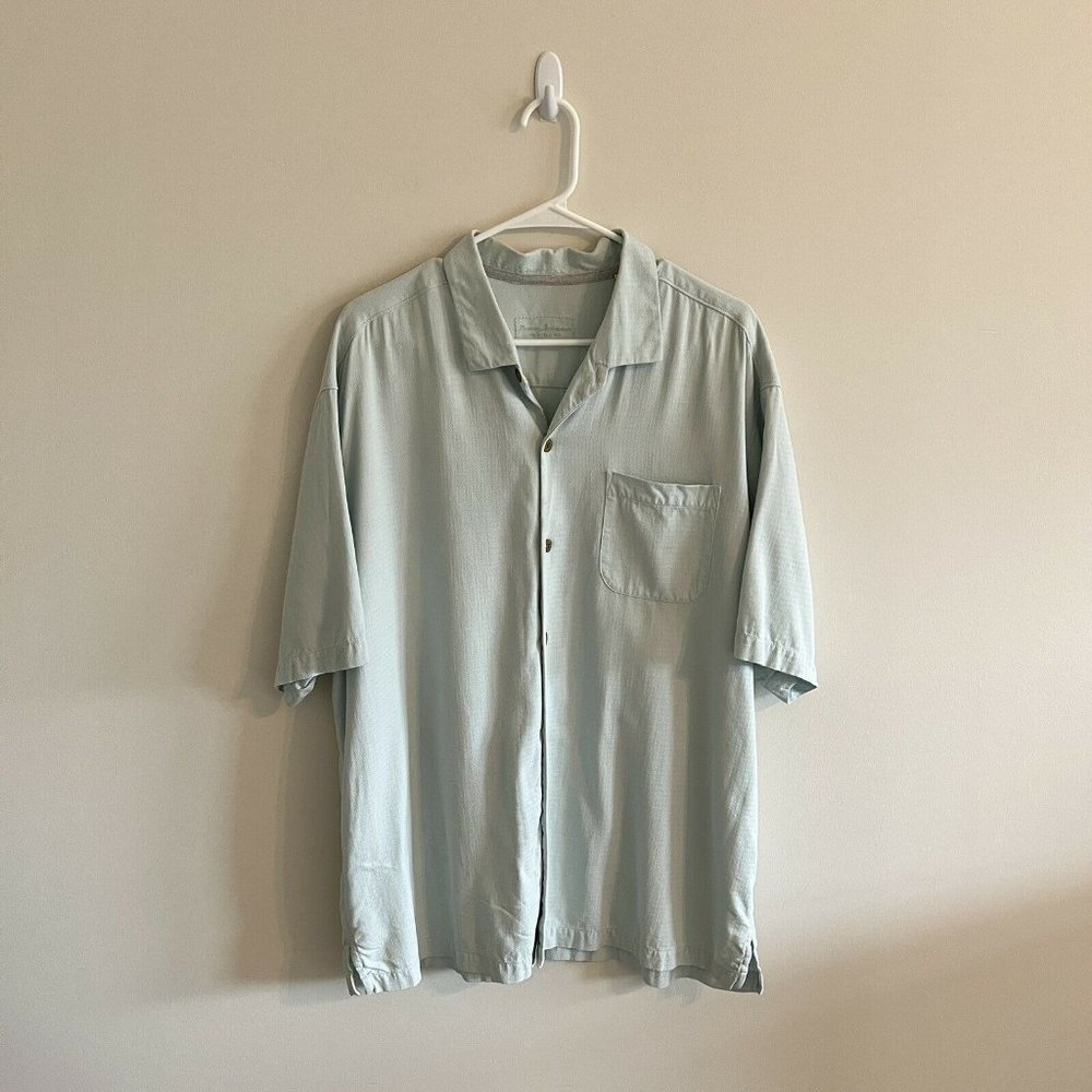 TOMMY BAHAMA 100% SILK mens short sleeve button front shirt XL in blue/green